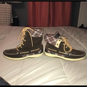 Sperry boots - lace up with flannel interior